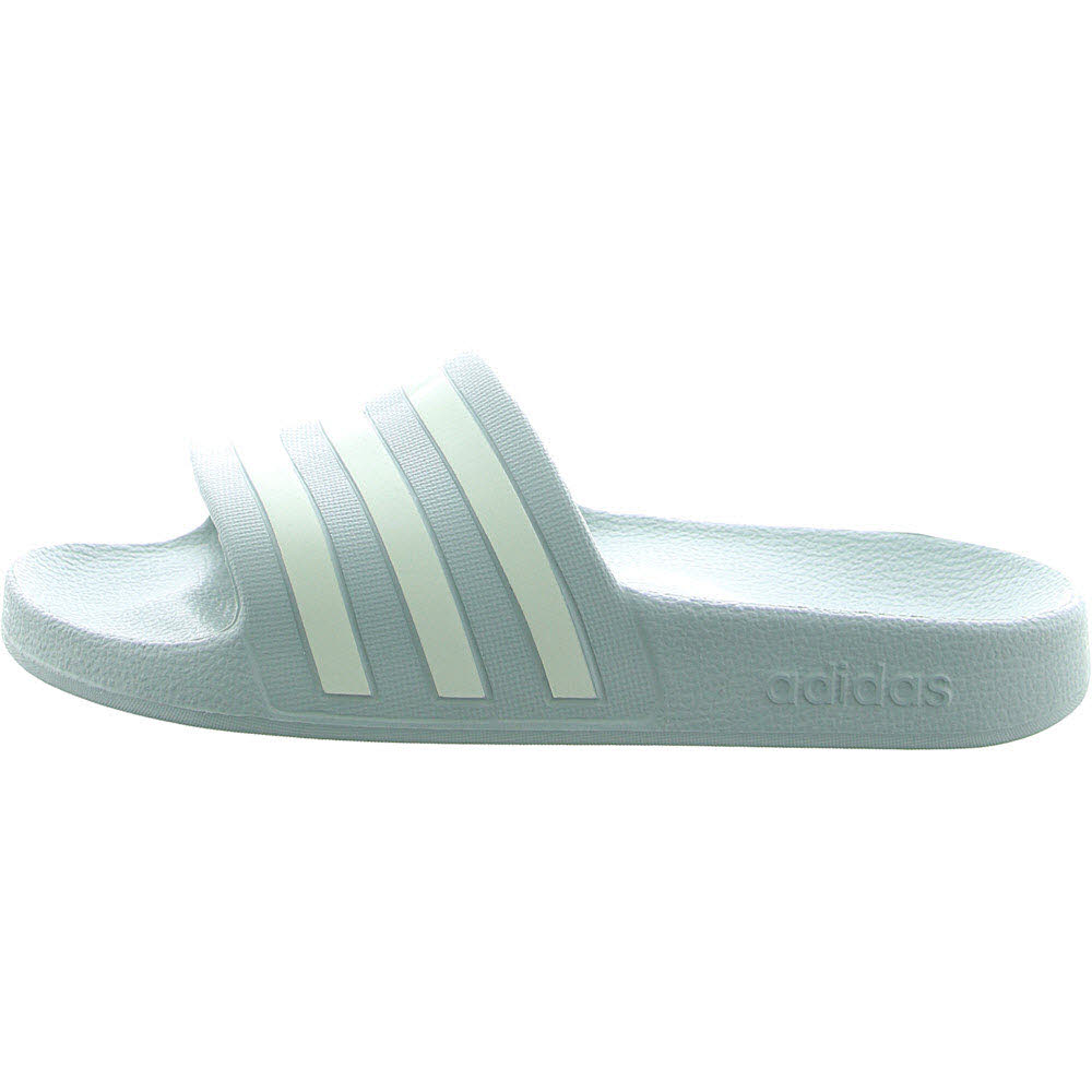 ADILETTE AQUA